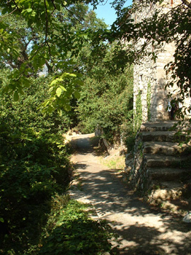 Path next to Gourdon